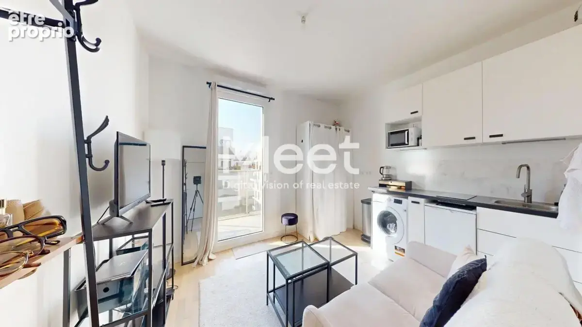 Studio - immeuble récent - balcon - vue dégagée - photo 4