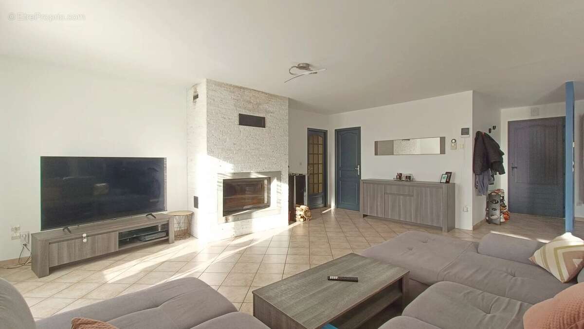 Maison à LE ROCHEREAU