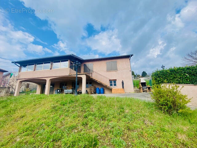 Maison à SOURCIEUX-LES-MINES