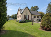 Maison à SAINT-DENIS-DE-GASTINES