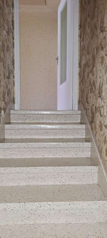 Maison à PONT-DU-CHATEAU