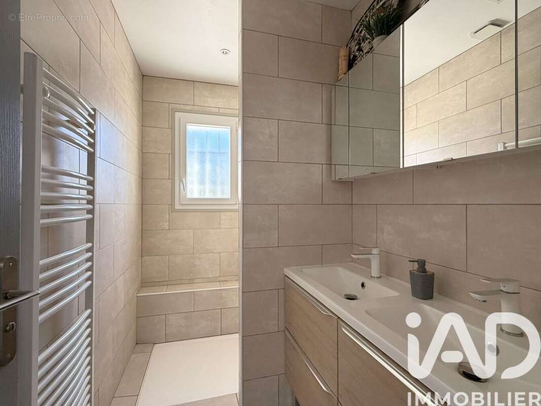 Photo 8 - Maison à ORAISON