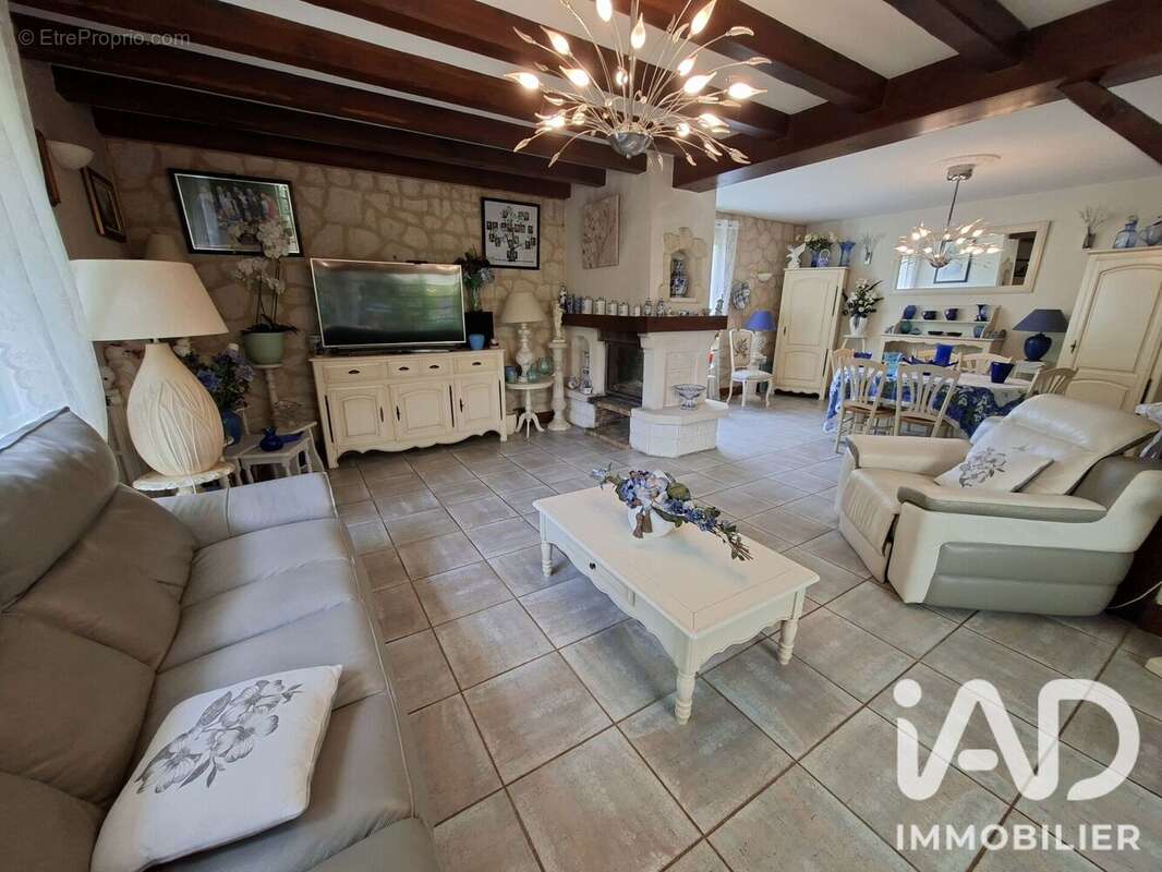Photo 7 - Maison à VOUNEUIL-SOUS-BIARD