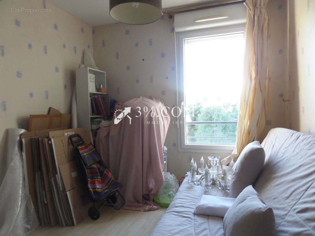 Appartement à FRESNES