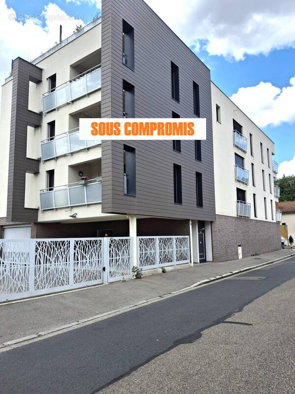 Appartement à OULLINS