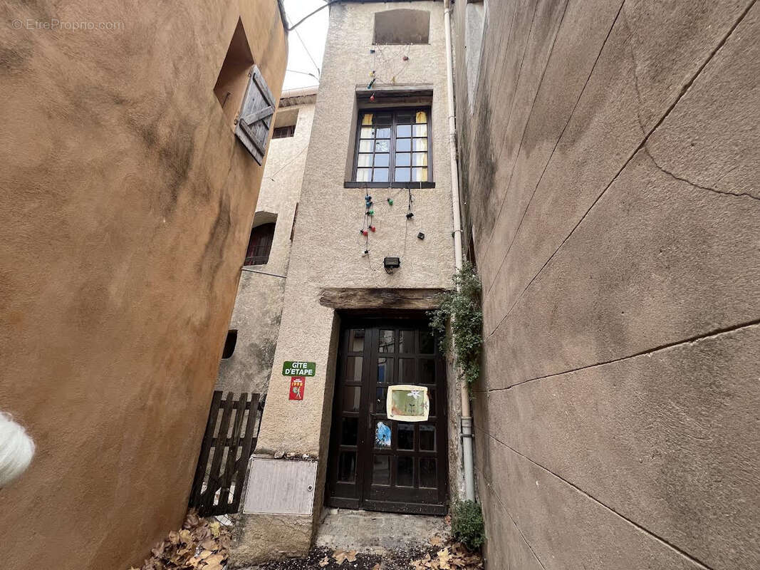 Maison à PUYLOUBIER