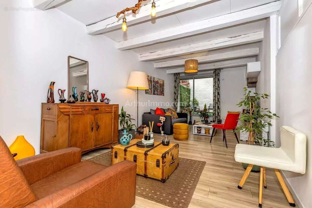 Maison à VIRIEU-LE-GRAND