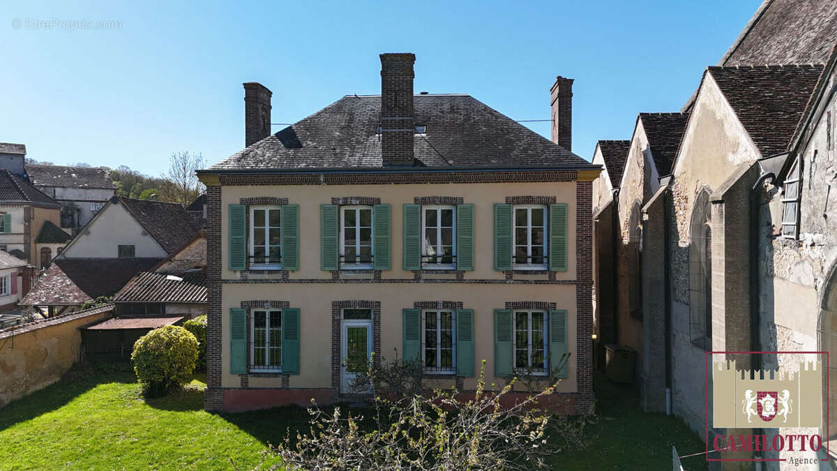 Maison à NOGENT-LE-ROI