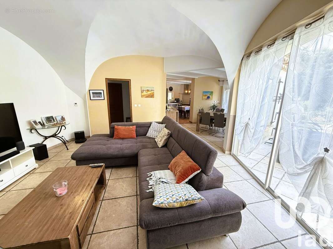 Maison 120 m² à Donzere  - photo 2
