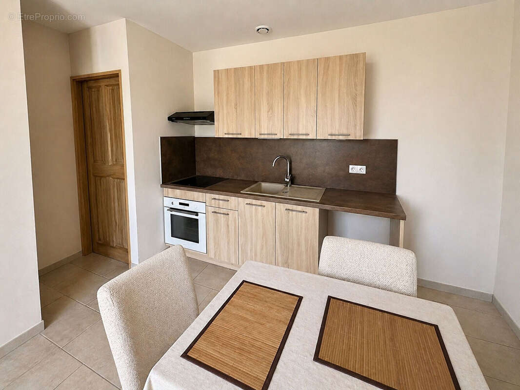 Appartement à L'ISLE-SUR-LA-SORGUE