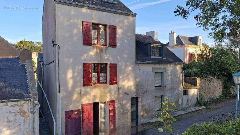 Maison à LE PALAIS