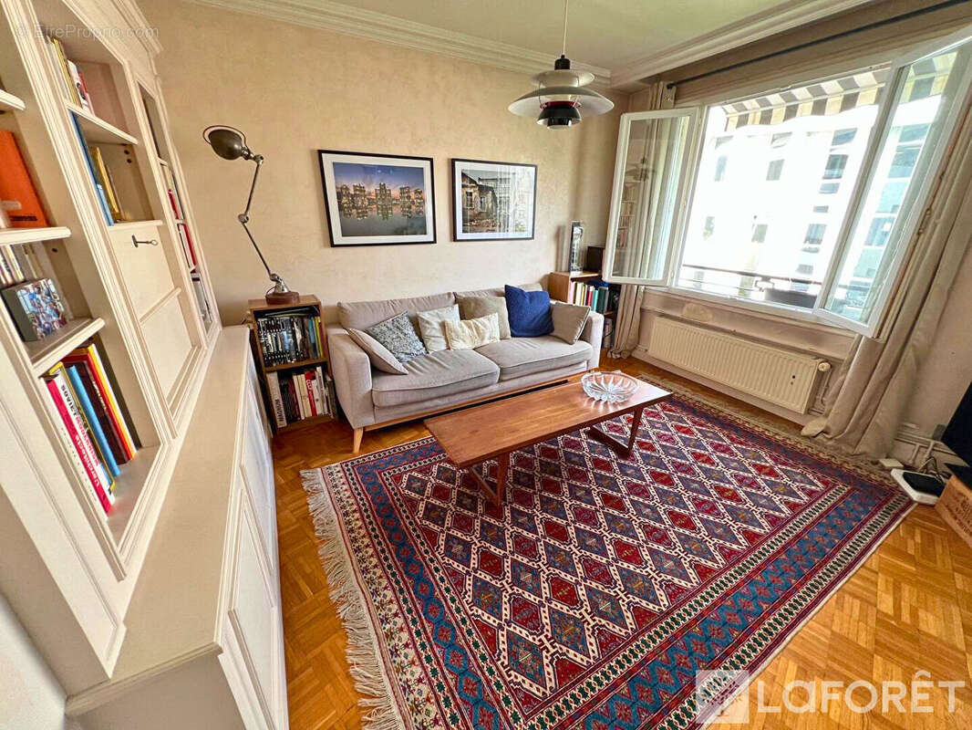Appartement à BOULOGNE-BILLANCOURT