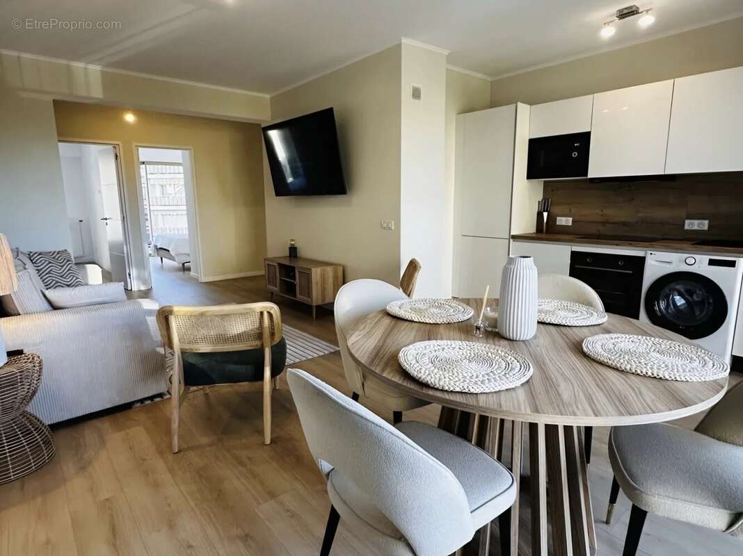 Appartement à LE CANNET