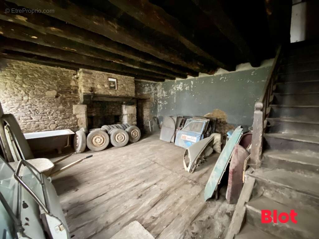 Maison à SAINT-MEEN-LE-GRAND