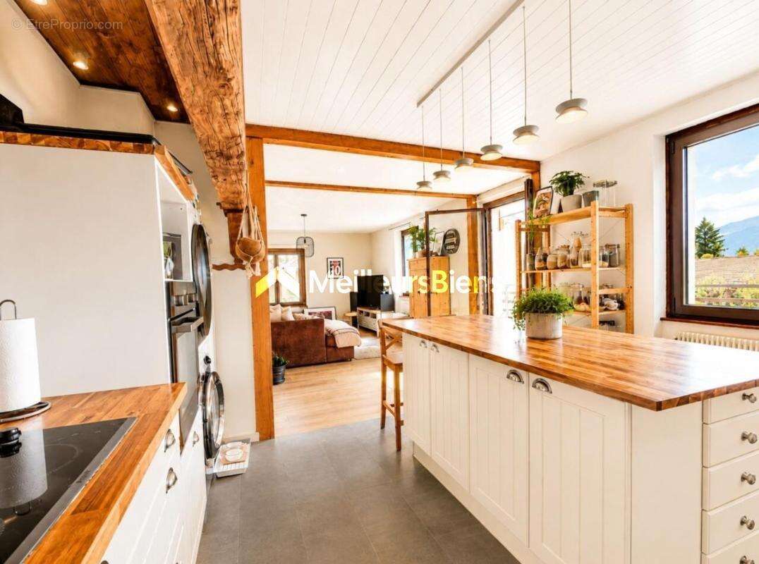 Appartement à SAINT-GENIS-POUILLY