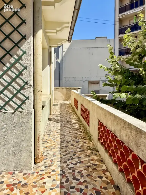 Aubenas   appartement de caractère 115 m2   terrasse & balcon 28 m2   garage 35 m2 - photo 24