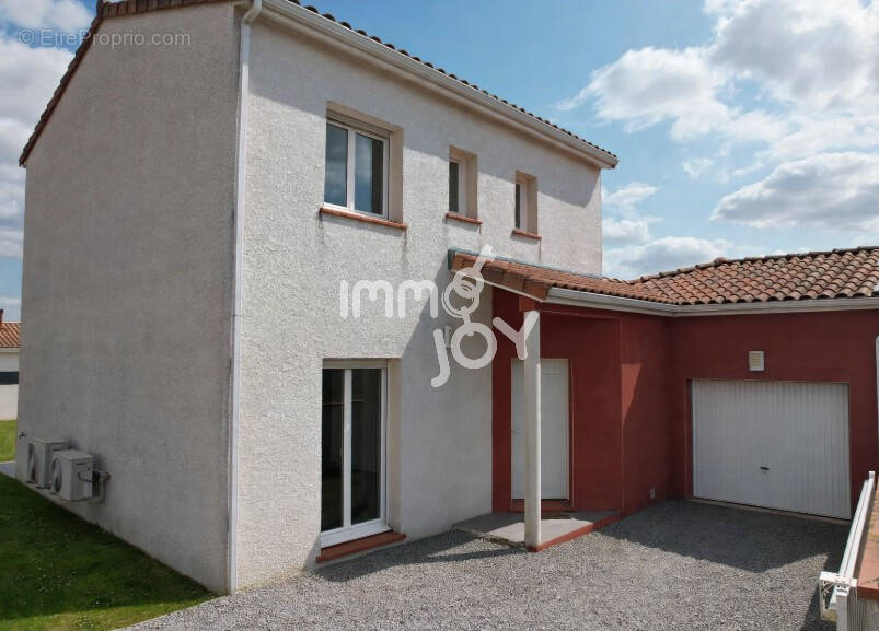 Villa 4 chambres 2017- 105 m2 habitable Terrain 445m2 - Suite parentale RDC - Garage - photo 2