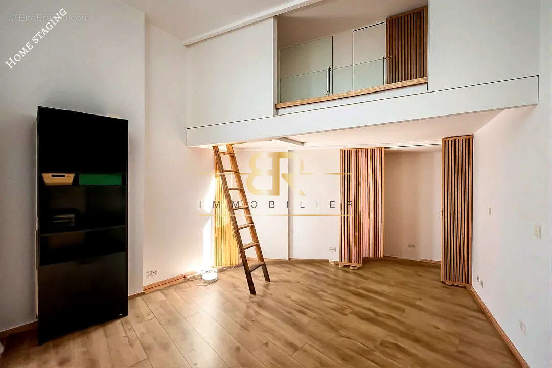 Appartement à PARIS-20E