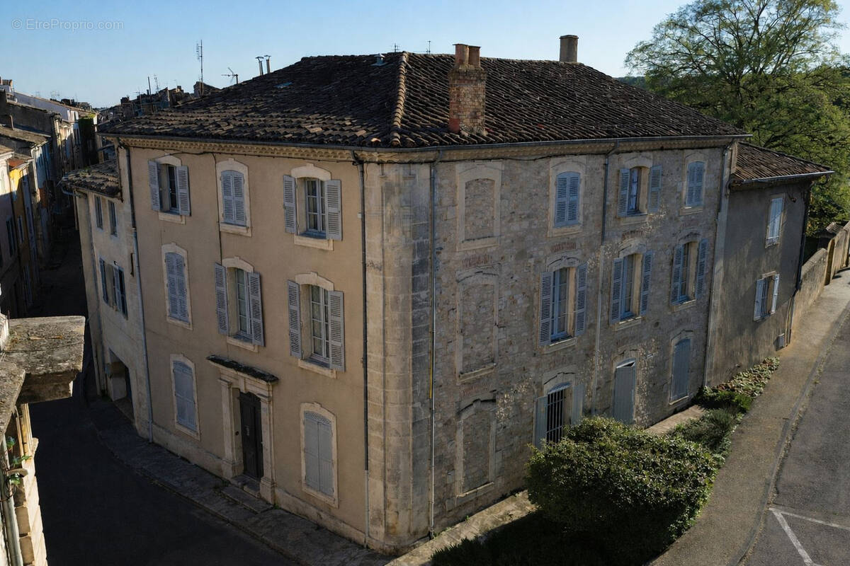 Appartement à BOURG-SAINT-ANDEOL