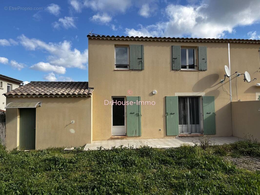 Maison à SAINT-VICTOR-LA-COSTE