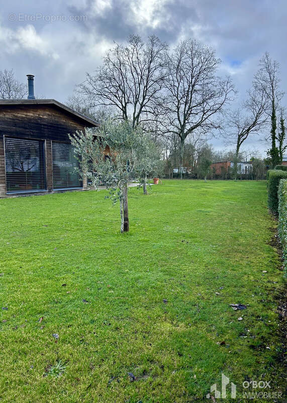 Maison à NESMY