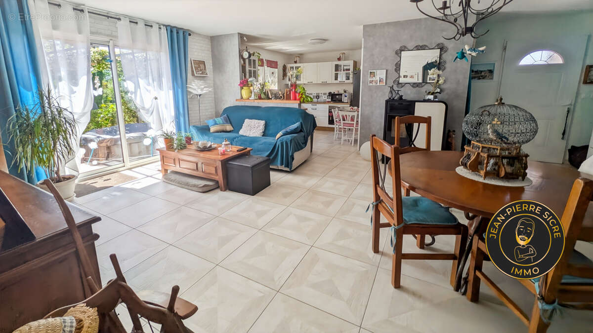 Maison à MAZERES