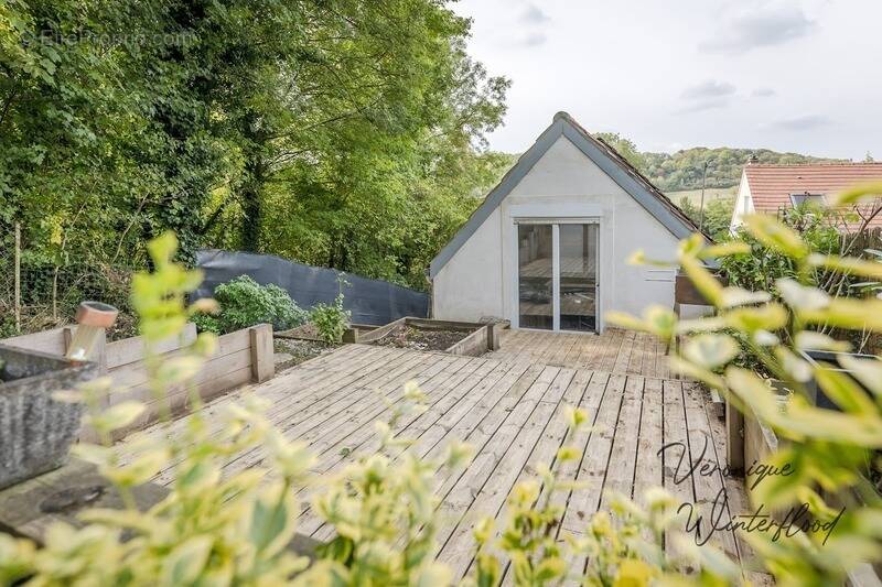 Maison à AUFFREVILLE-BRASSEUIL