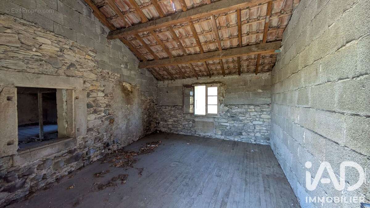 Appartement 478 m² à Privas  - photo 8