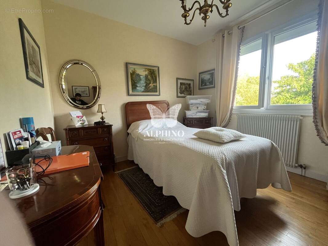 Maison à SAINT-JUNIEN