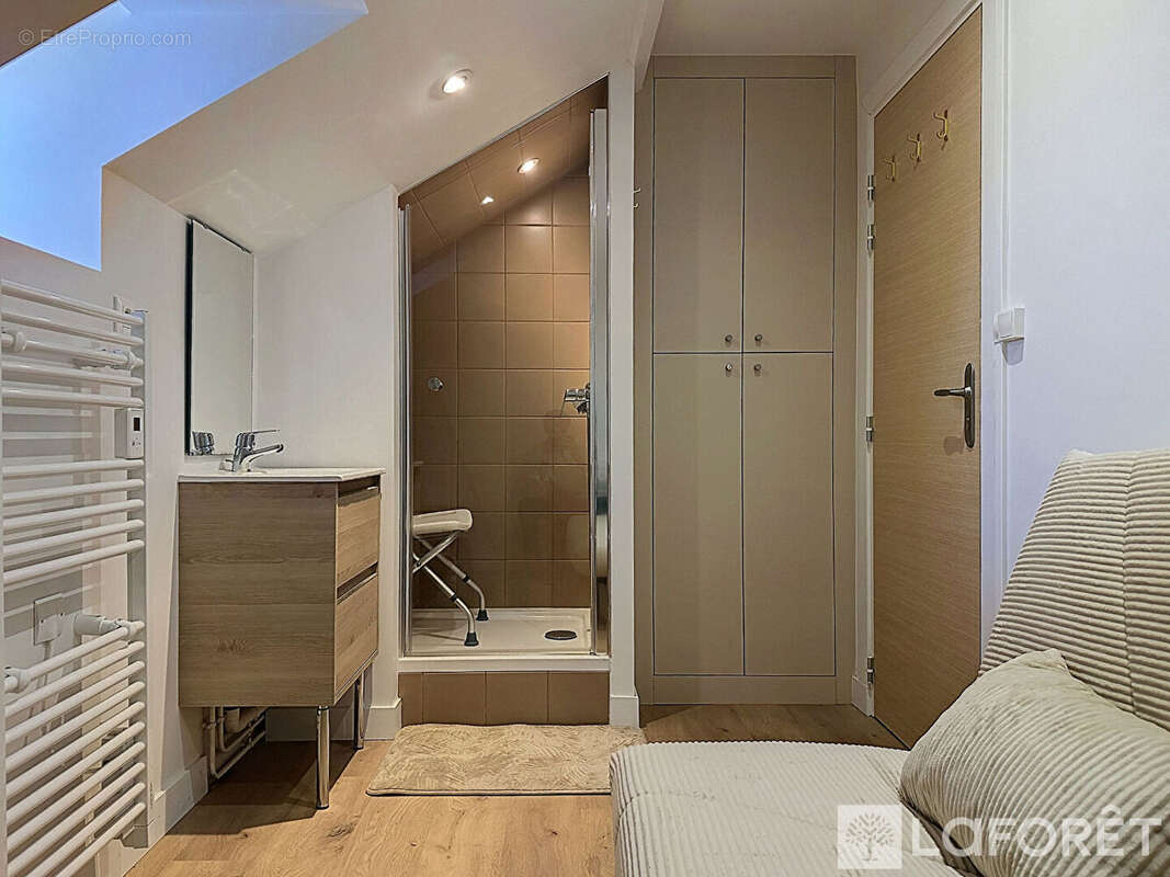 Appartement ENTIEREMENT RENOVÉ 2 pièce(s) 39.68 m² + Chambre d'appoint. - photo 8
