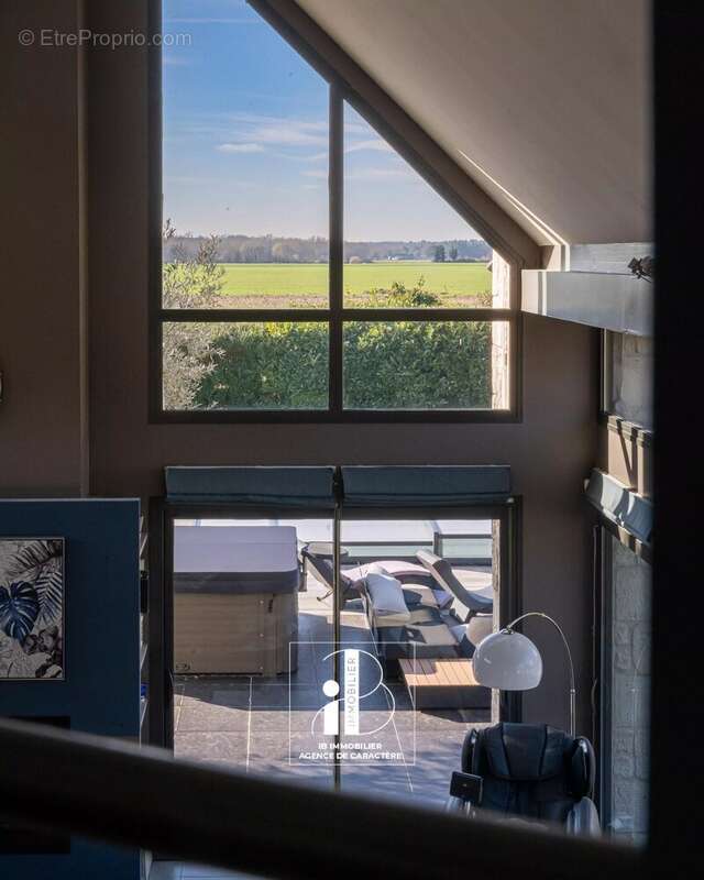 Maison à SAINT-MARTIN-EN-BIERE