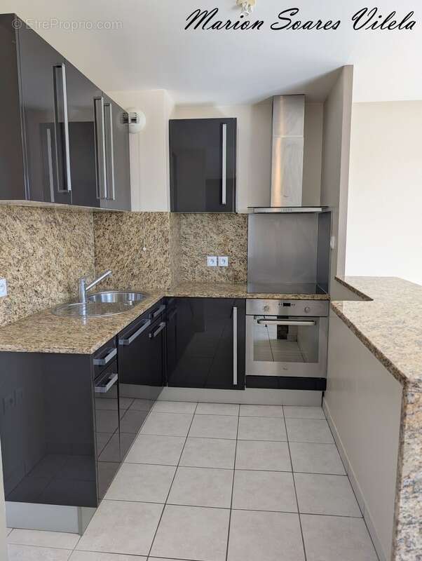 Appartement à COUBERT