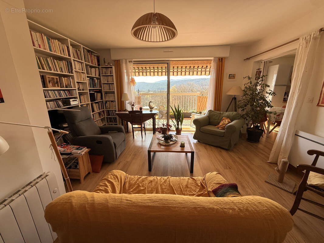 Appartement à AUBENAS