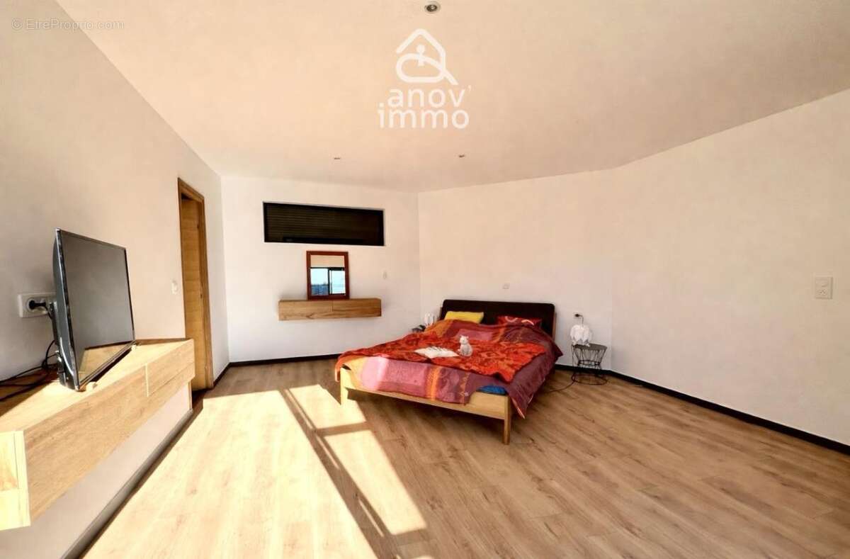 Maison à BUXEROLLES