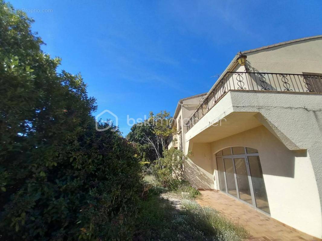 Maison à SAINT-HILAIRE-D'OZILHAN