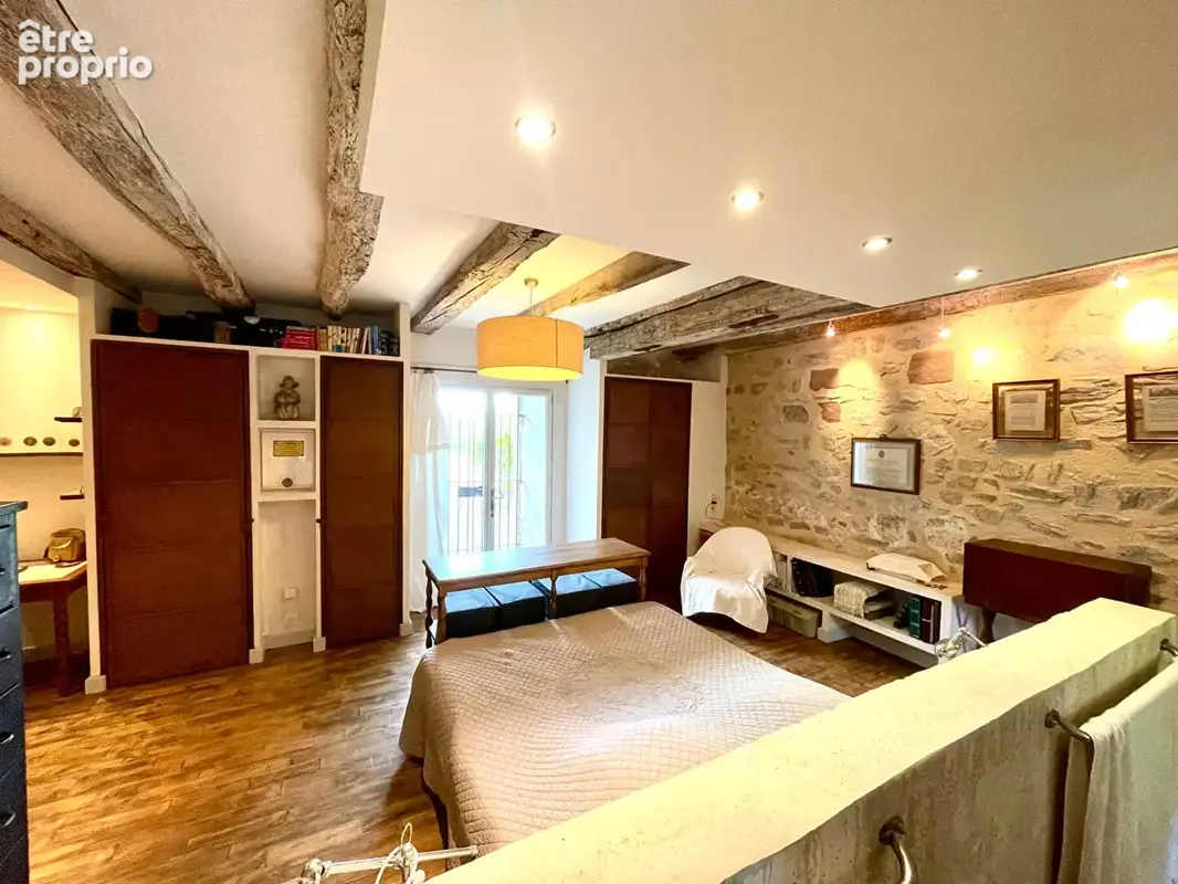 Belle maison en brasier avec dépendances. - photo 11