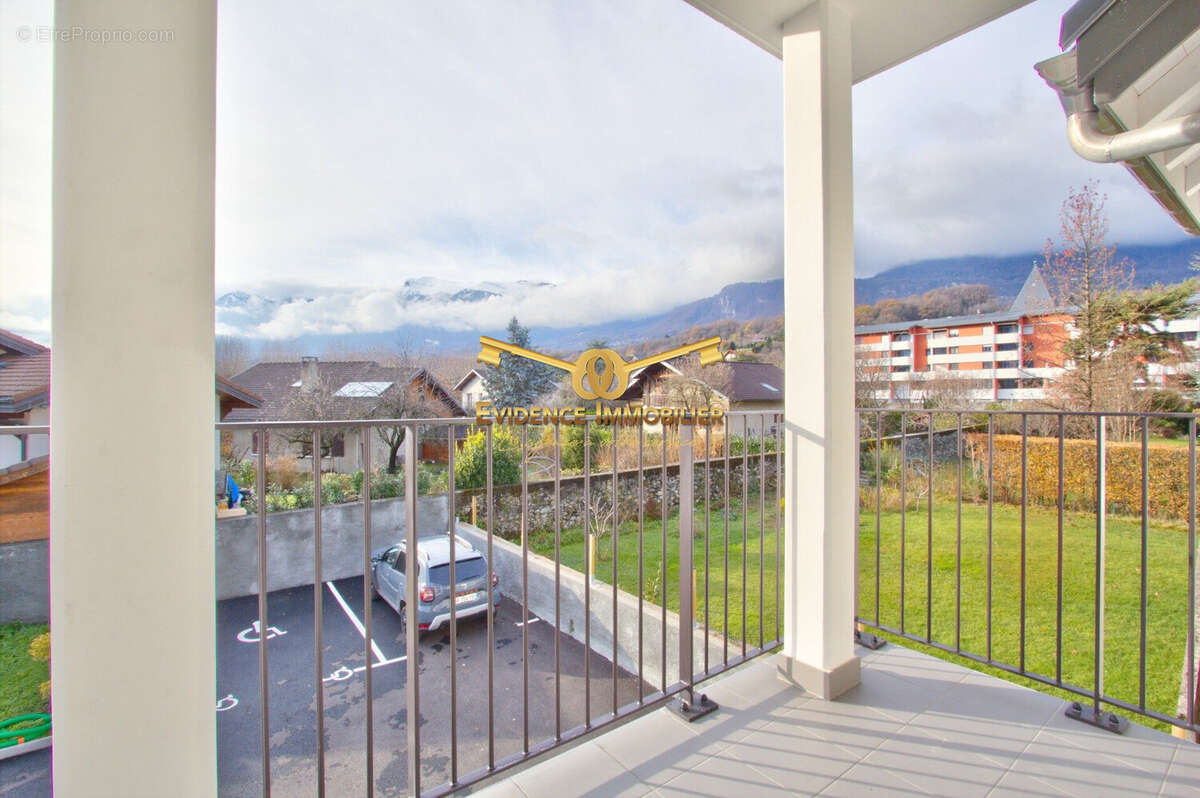 Appartement à GILLY-SUR-ISERE