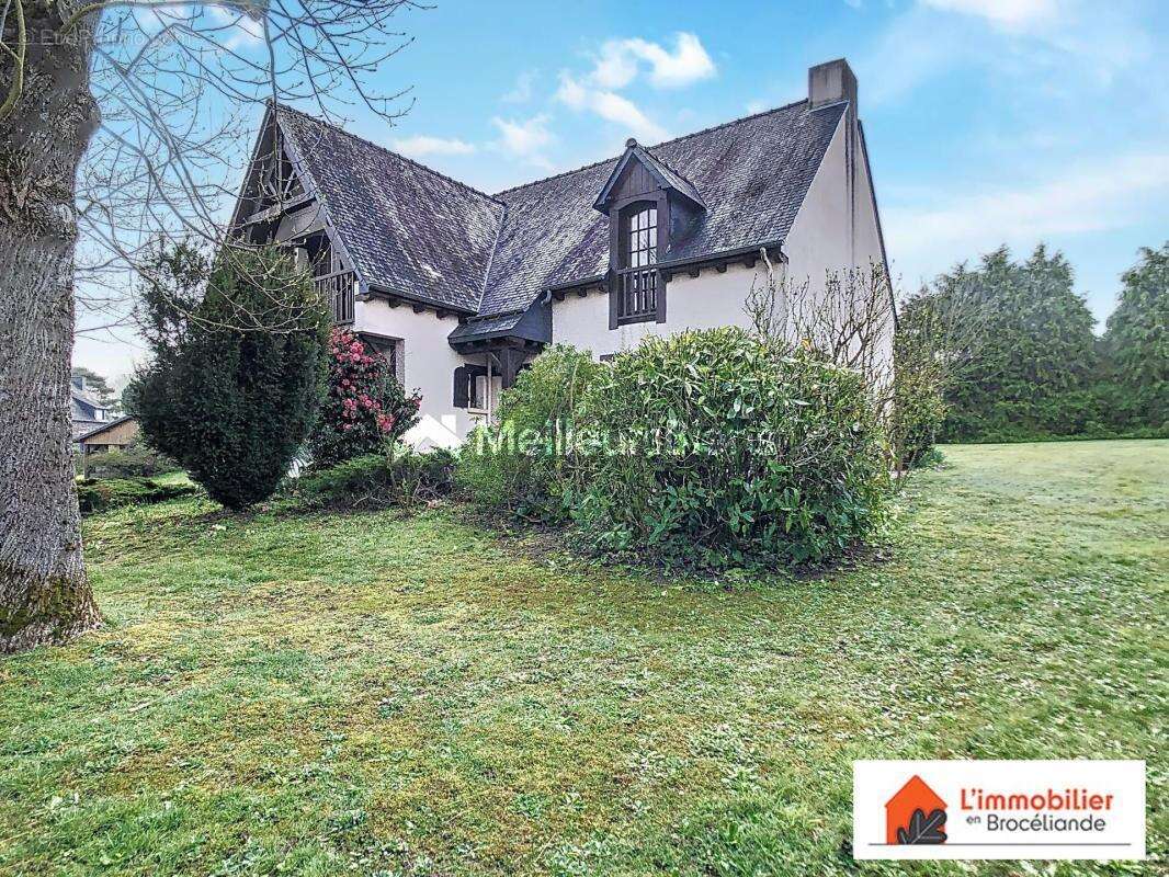 Maison à PLELAN-LE-GRAND