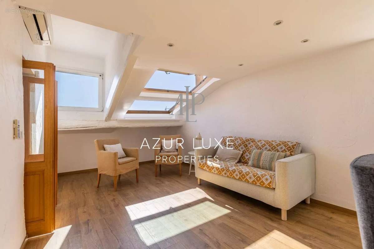 Appartement à VILLEFRANCHE-SUR-MER