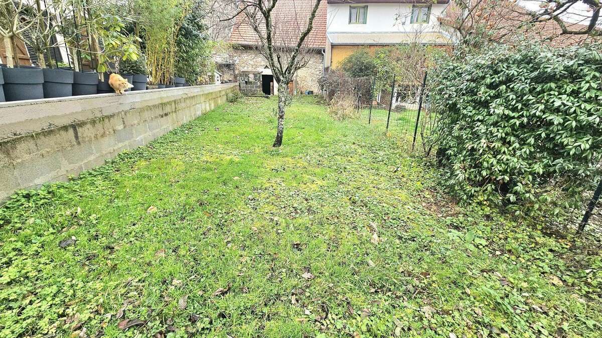 Photo 2 - Maison à VIRIEU-LE-GRAND