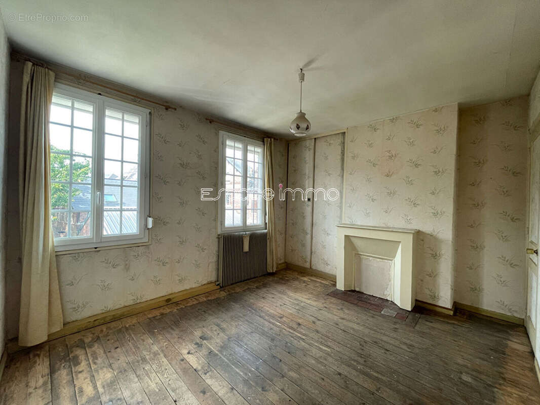 Maison - Centre ville de Malaunay - 3 chambres - Jardin & garage - photo 7