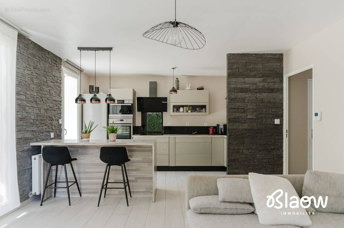 Appartement à SAINT-PRIEST