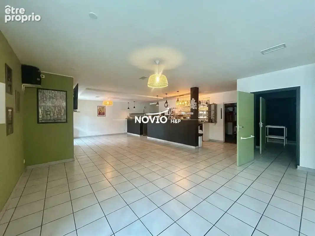 Commerce 355 m² à vendre à Dissay (86130) - photo 4