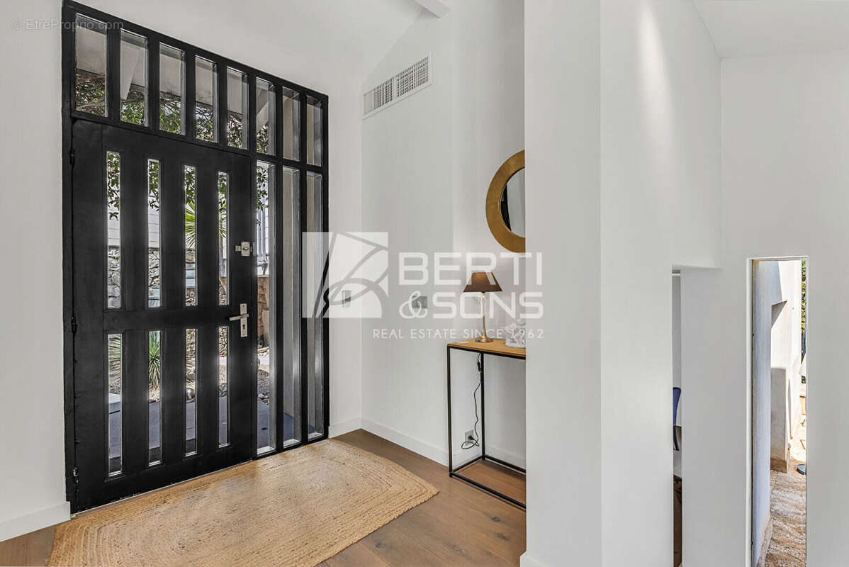 Maison à AURIBEAU-SUR-SIAGNE