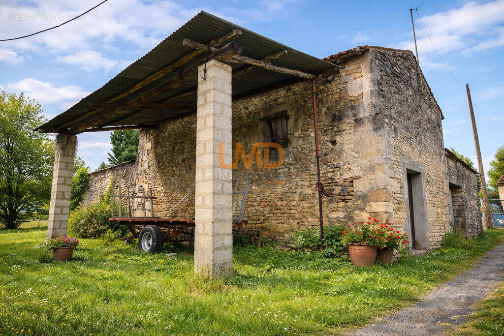 Commerce à LA CHAPELLE-DES-POTS
