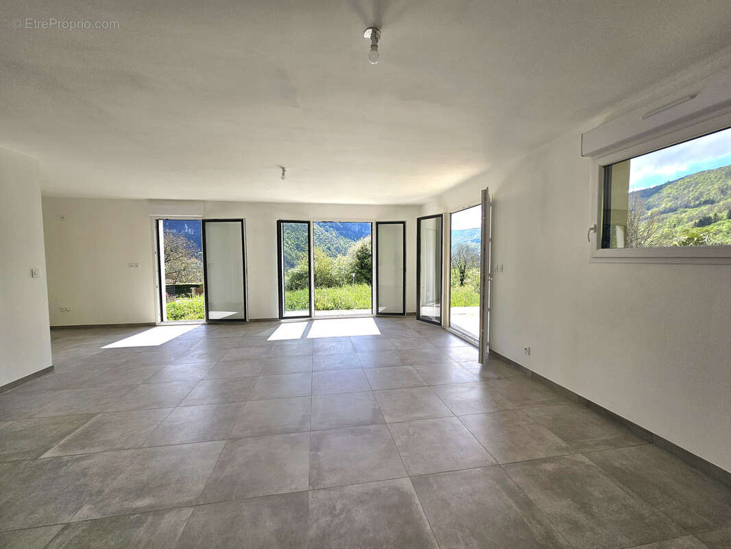 Maison à TENAY