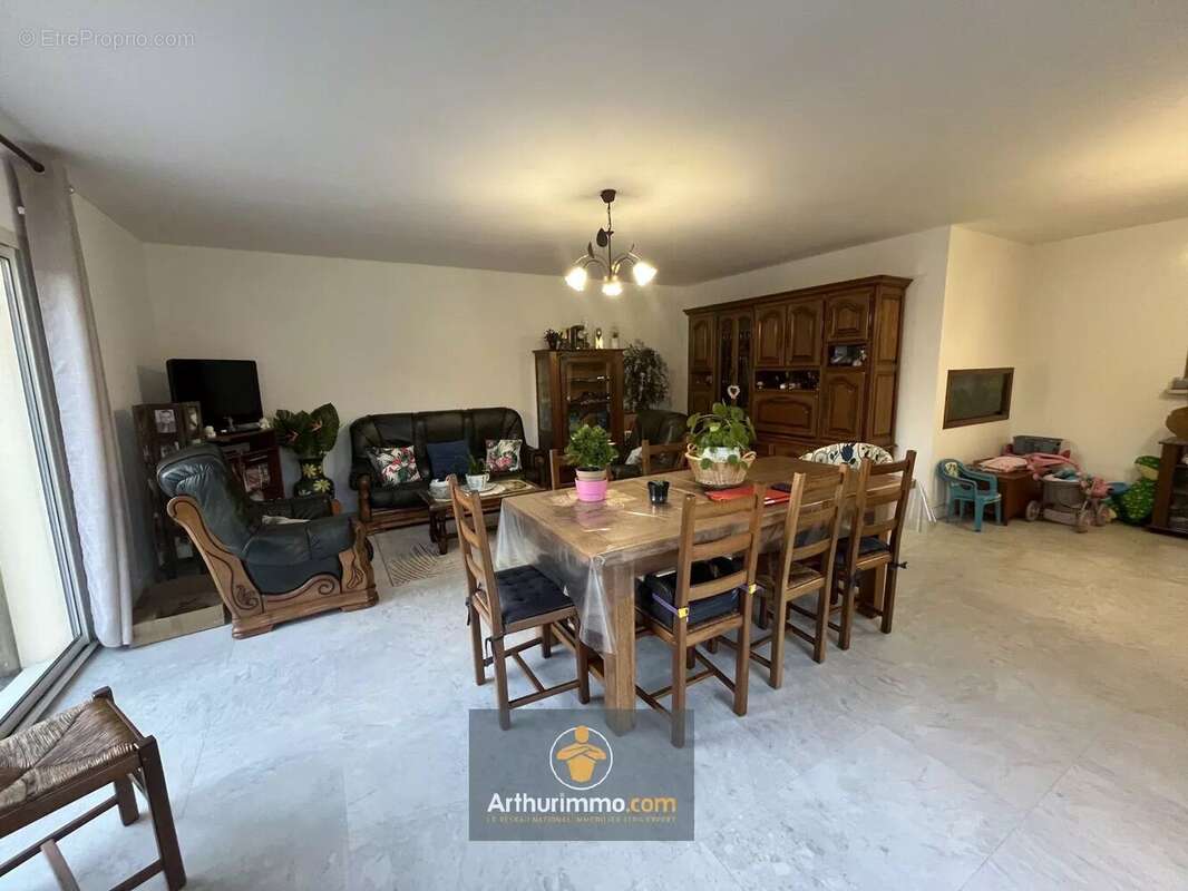 Maison à SAINT-SAUVEUR-D&#039;AUNIS