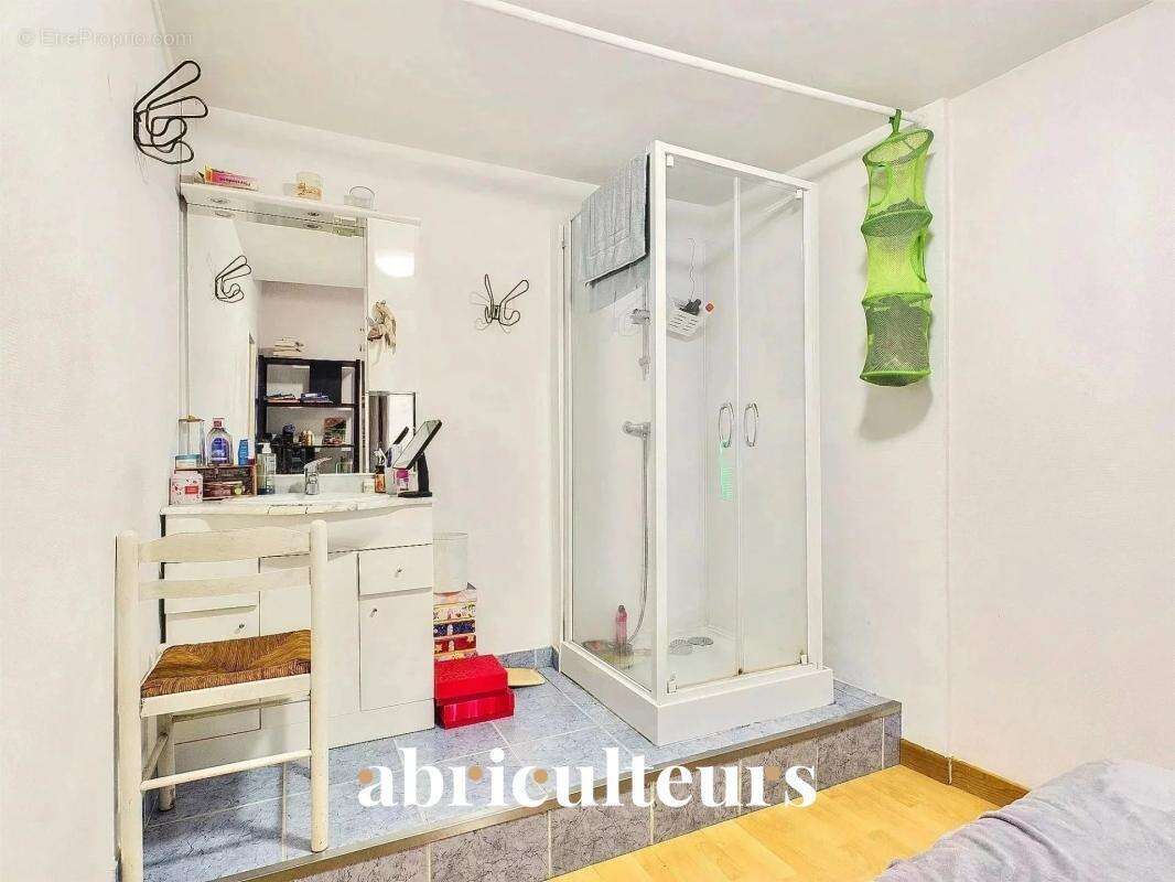 Appartement lumineux de 27 m² à rénover, emplacement d’exception entre Terreaux et Saint-Nizier – Investissement idéal - photo 10
