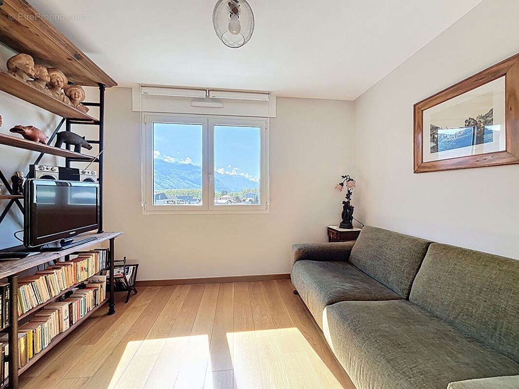 Appartement T4 95 m² rénové au coeur du Triangle d'Or d'Annecy - photo 11