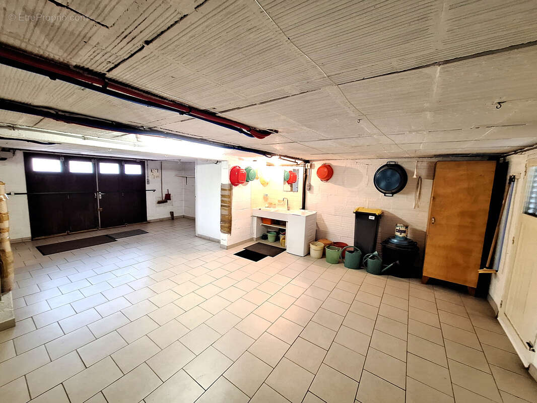 Maison à PARON
